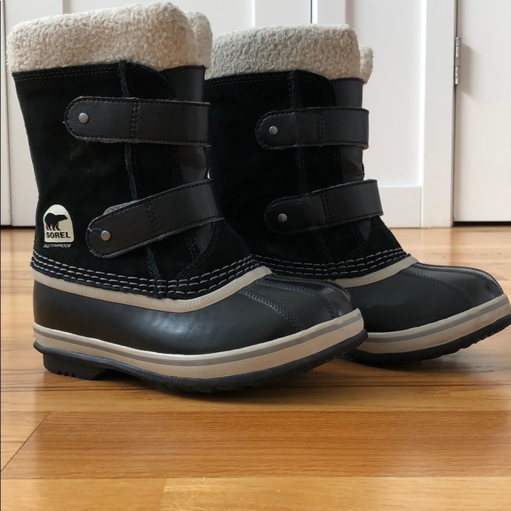 Sorel Kids 1964 Pac Strap Black Snow Boots